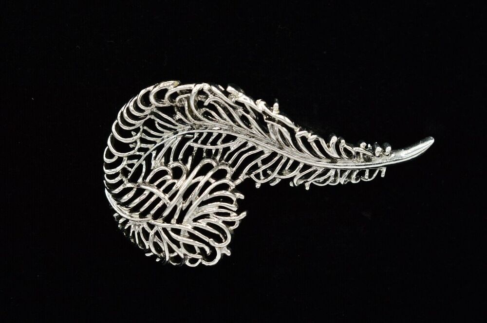 SAC Vintage Feather Pin Brooch Autumn Fall Leaf Silver Tone Signed 1980s BinF